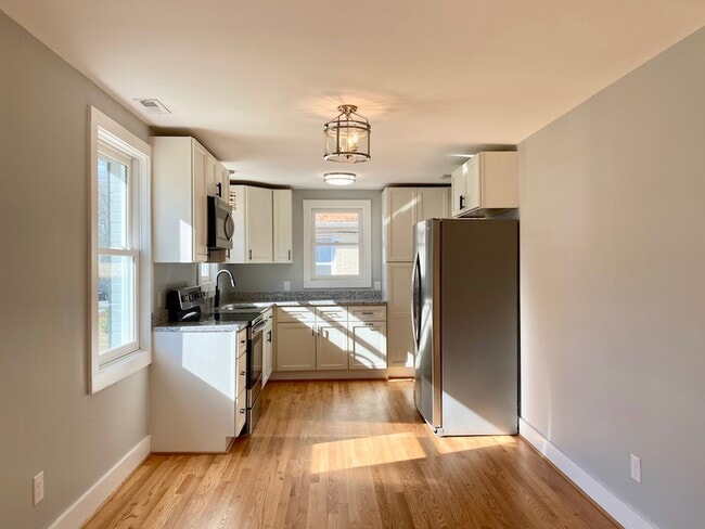 Photo - 403 E Hammond St House