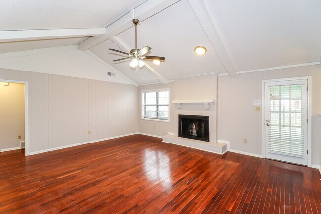 Foto del edificio - 6424 Barwick Dr