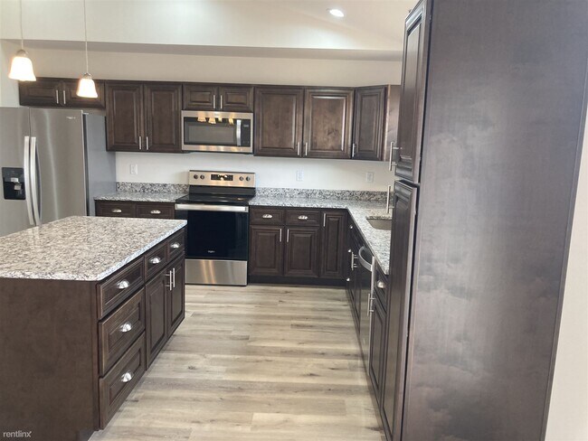 Building Photo - 4 br, 2 bath House - 154 Mesa Drive