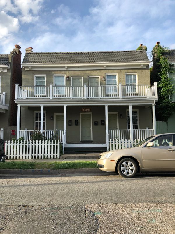 Building Photo - 2310 Parkwood Ave