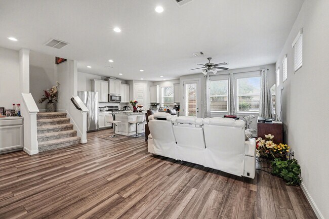 Foto del edificio - 10011 Brickhouse Dr