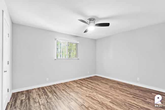 Building Photo - 803-809 Tirado St