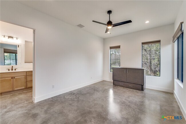 Foto del edificio - 1211 Westhaven Dr