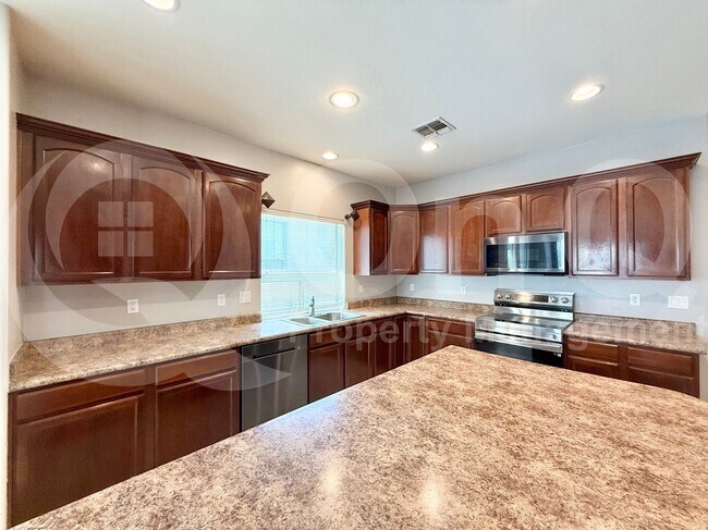 Building Photo - 4413 E Odessa Dr