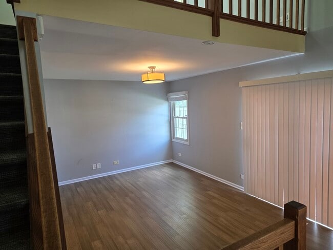 Building Photo - 406 College Crossing