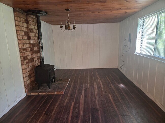 Foto del edificio - Charming 1 Bedroom, 1 Bathroom Unit in Twain Harte, CA