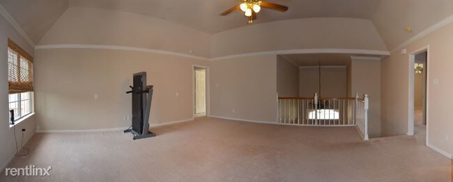 Building Photo - 4 br, 2.5 bath House - 820 Tartan Trail