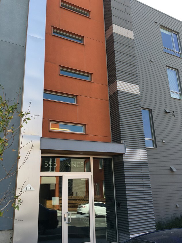 Foto principal - 555 Innes Ave