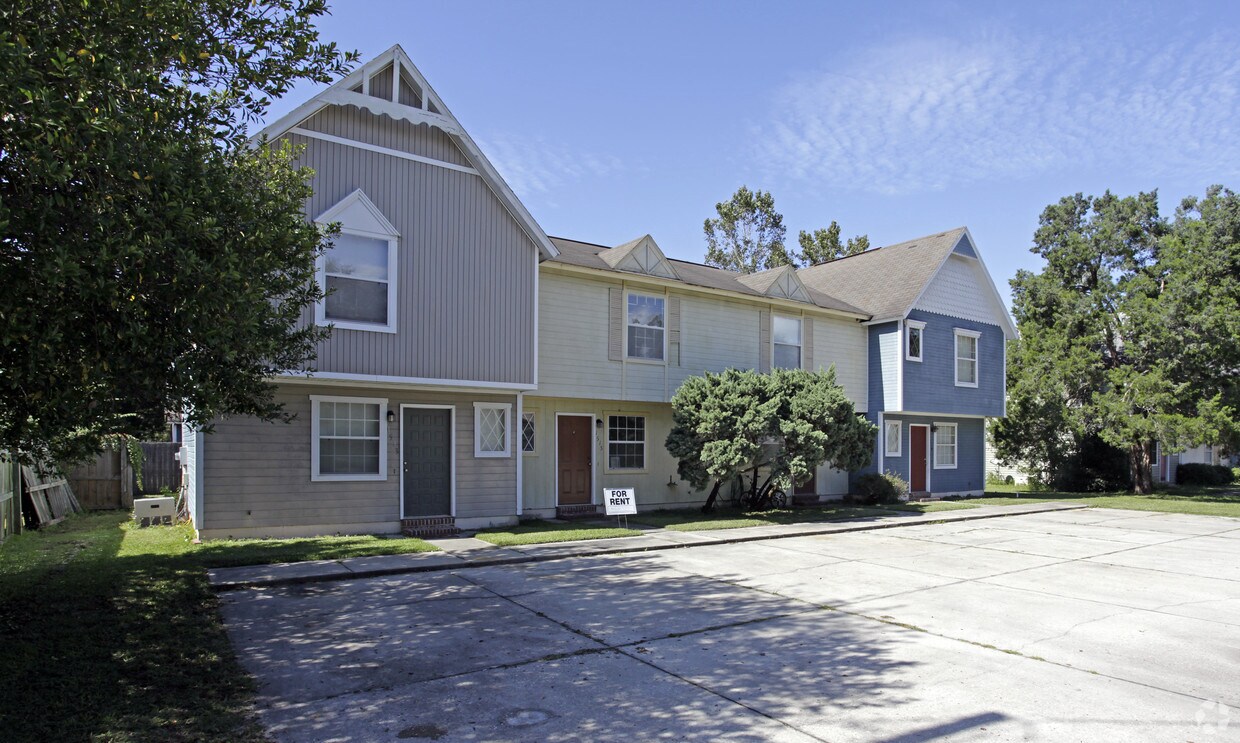 1513 Bob Loftin Rd, Panama City, FL 32405 Apartments in Panama City