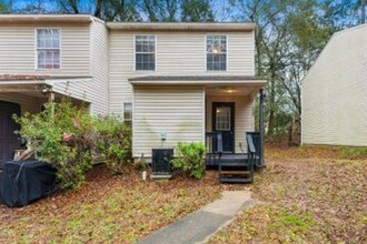 Building Photo - 1350 Ocala Rd