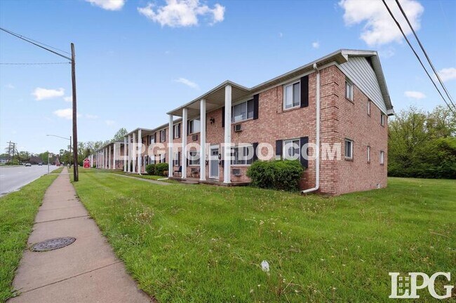 Foto del edificio - 3320 Arlington Ave