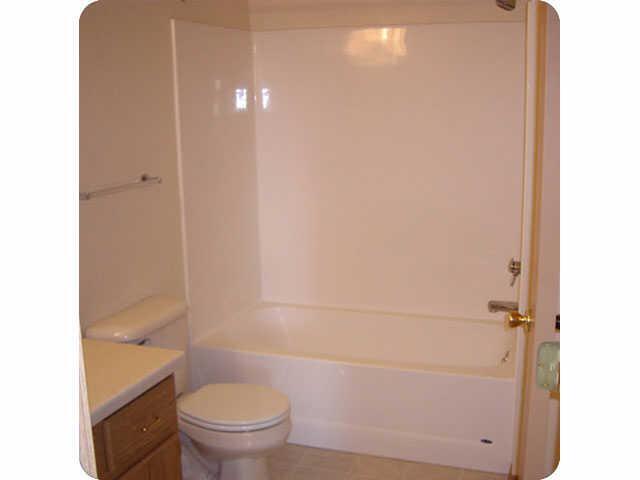 Bathroom - Oconto Park Apartments