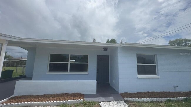 Building Photo - 735 Scotty Dr