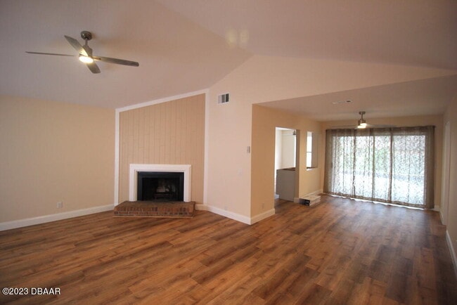 Building Photo - 103 Sawtooth Ln