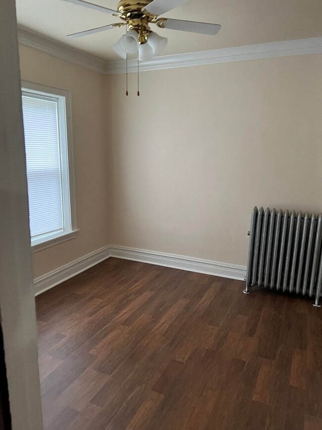 Building Photo - 1 W 85th St