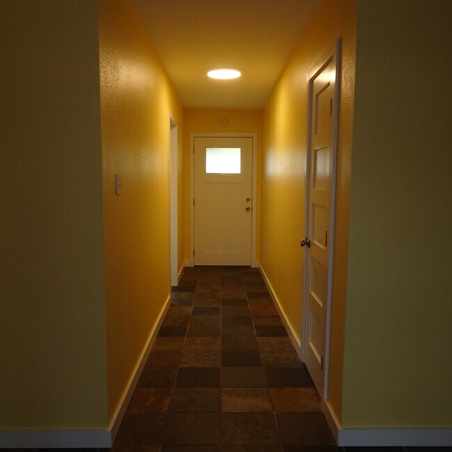 Foto del edificio - 1011 Nile St