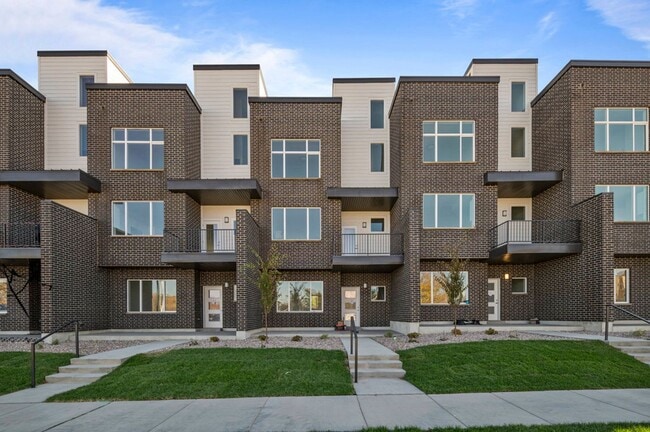Gorgeous Brand New Townhome! - Gorgeous Brand New Townhome!