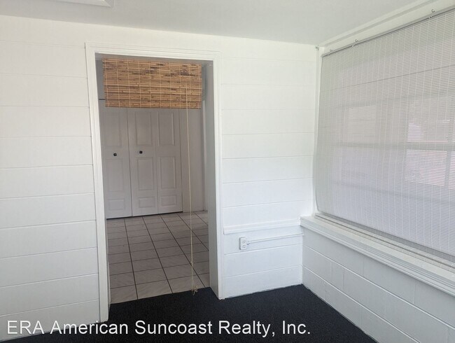 Building Photo - 1 br, 1 bath House - 26 E Golden St