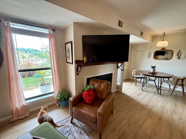 Foto del edificio - 3551 Timberline Trl