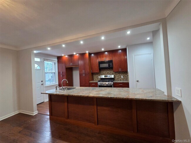 Foto del edificio - 2129 Muliner Ave