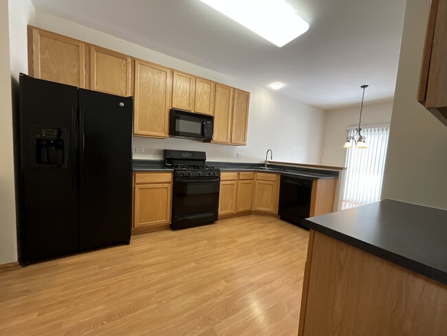 Building Photo - 337 N Patriot Dr