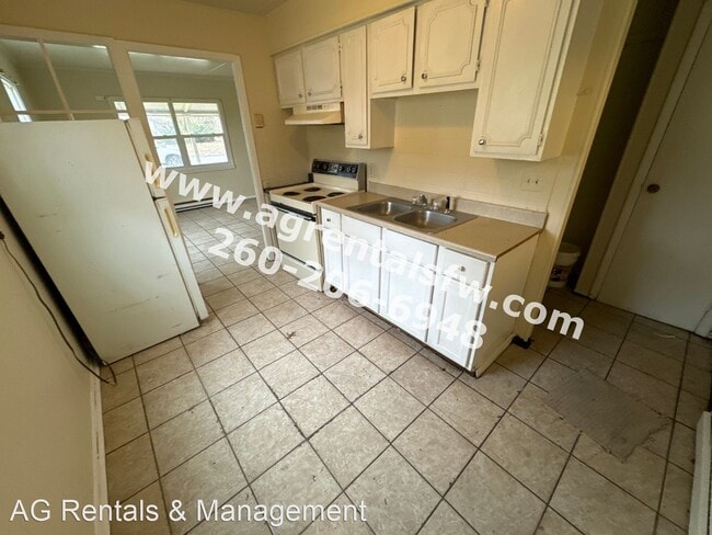 Building Photo - 3 br, 1 bath House - 1202 Capitol Ave