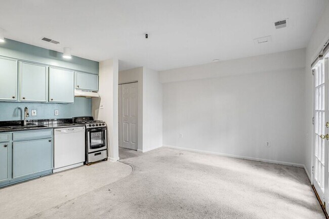 Foto del edificio - 1655 Park Rd NW