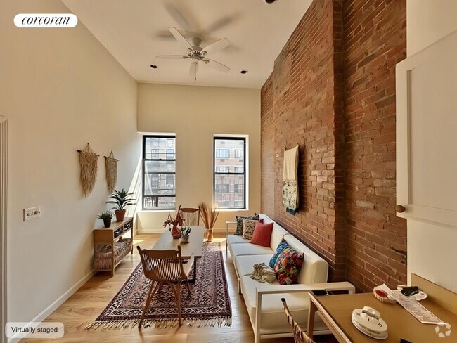 Building Photo - 215 E 118th St
