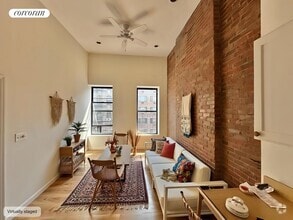 Building Photo - 215 E 118th St
