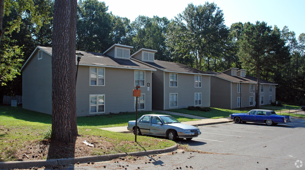 Building Photo - Oak Ridge Apartments