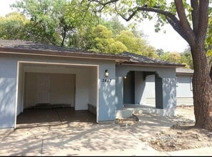 Building Photo - 2441-2449 Sierra Blvd