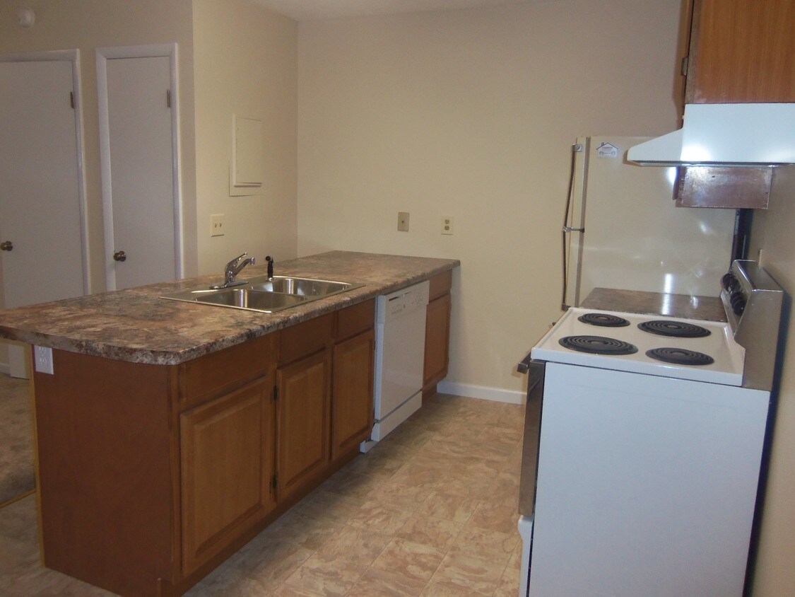 Building Photo - 310 Tusculum Blvd