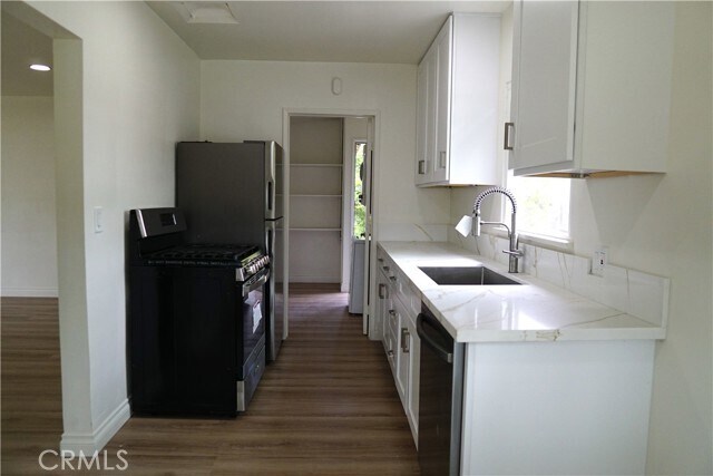 Building Photo - 747 Barris Dr