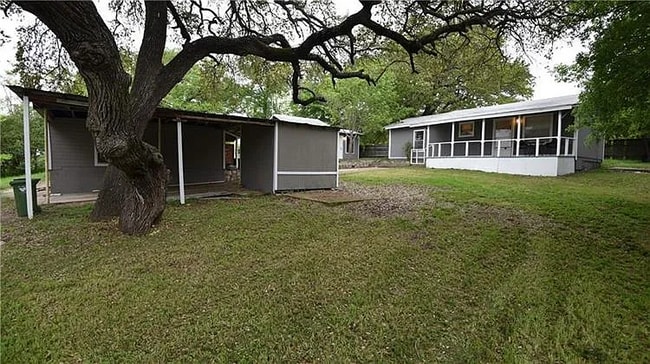 Building Photo - 118 County Rd 1816