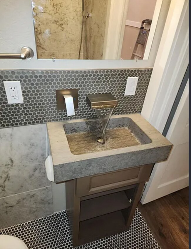 Foto del edificio - 1116 Emerson St