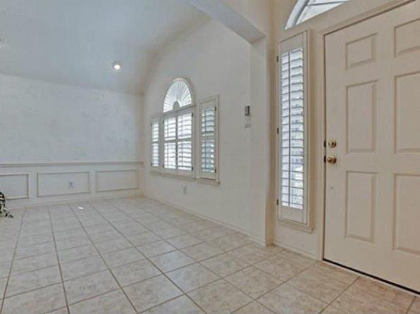 Building Photo - 3105 Spring Hill Ln