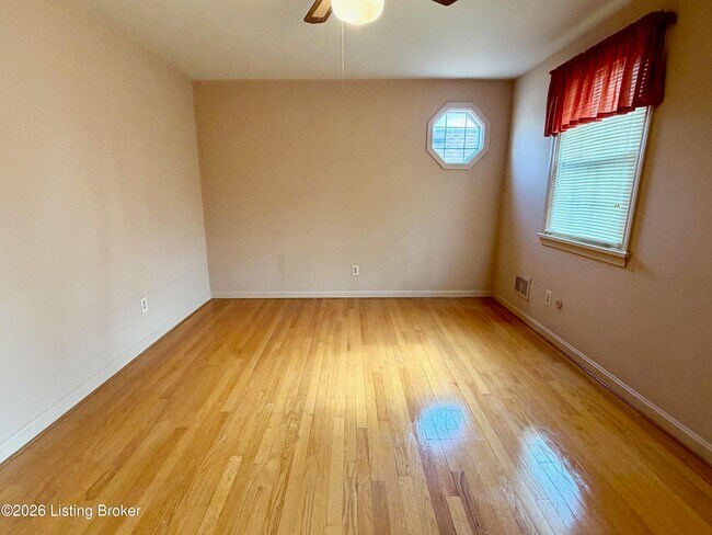 Foto del edificio - 2610 Veterans Pkwy