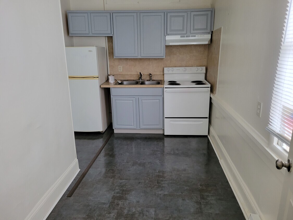 560 Clinton Ct Unit 560, Hazleton, PA 18201 Apartments in Hazleton