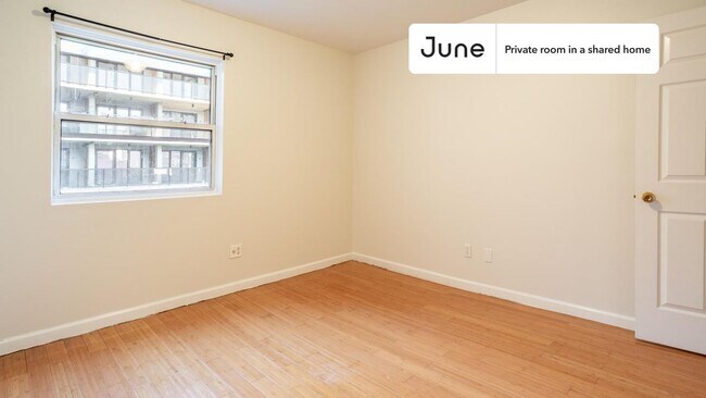 Foto del edificio - Room in Shared 4 bed/2 bath home in Flatbush