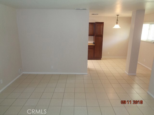 Building Photo - 38184 Oaktree Loop