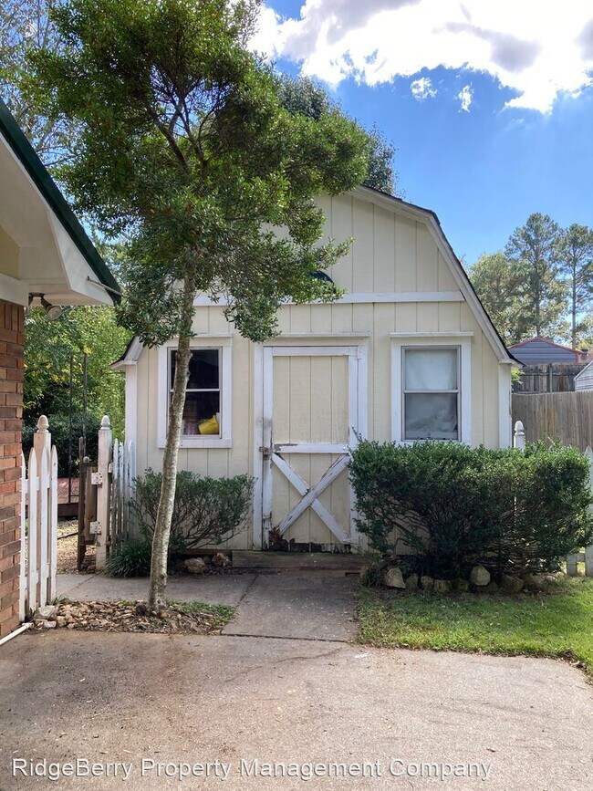 Foto del edificio - 3 br, 2 bath House - 37 Frances Dr. NW