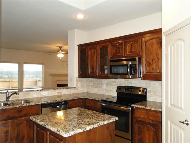 Foto del edificio - 4425 Hidden Meadows Trail