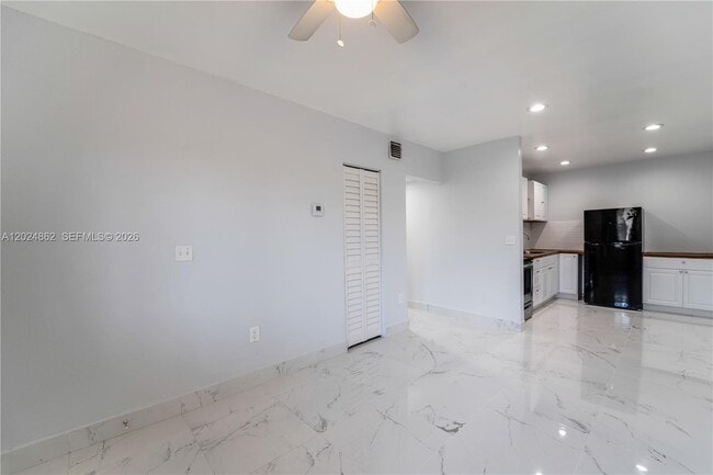 Building Photo - 22300 SW 117th Ave