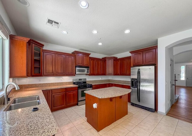 Foto del edificio - 7085 W Andrew Ln