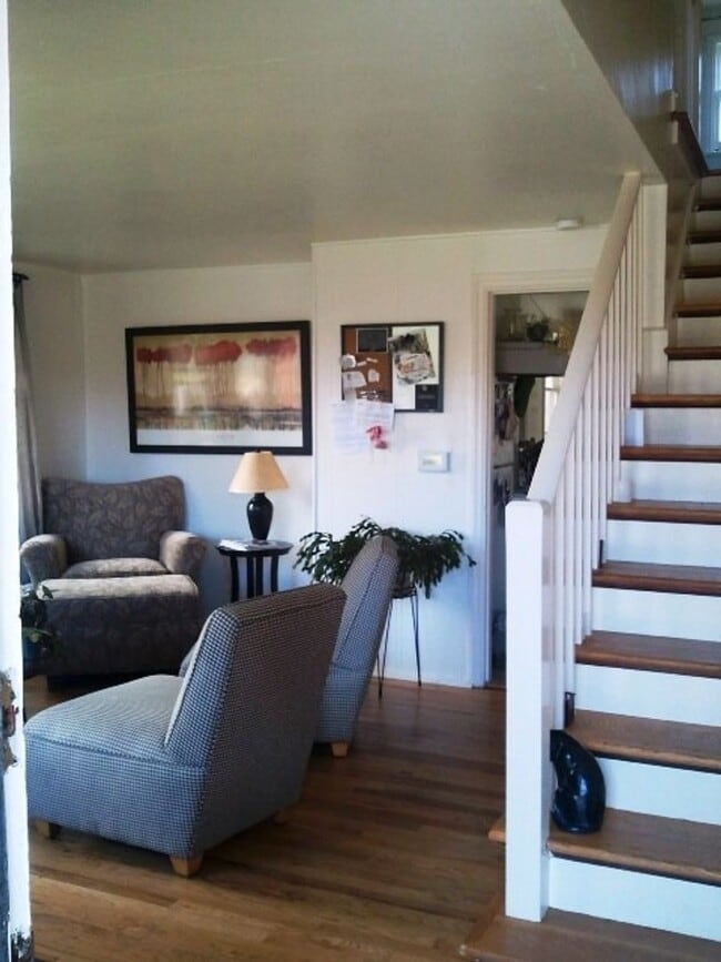 Foto del edificio - Charming 2BR Townhome in Magnolia