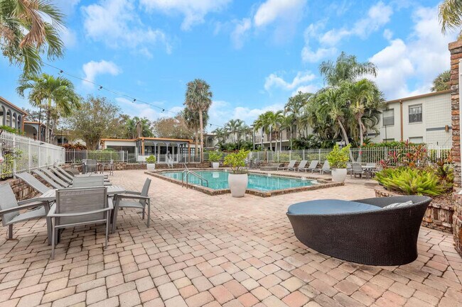 Foto del edificio - 4401 W Kennedy Blvd