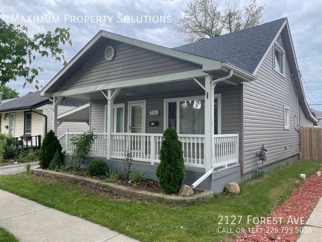 Building Photo - 2127 Forest Ave