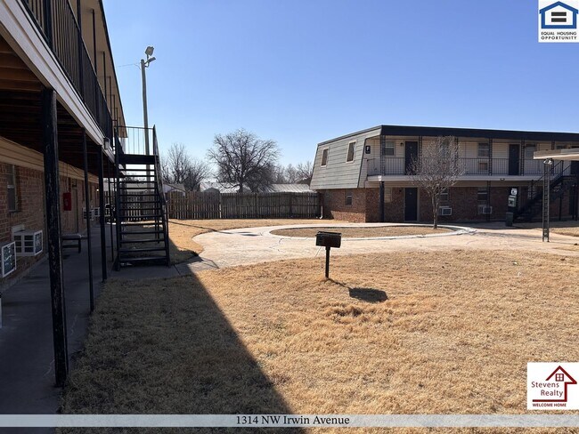 Foto del edificio - 1314 NW Irwin Ave