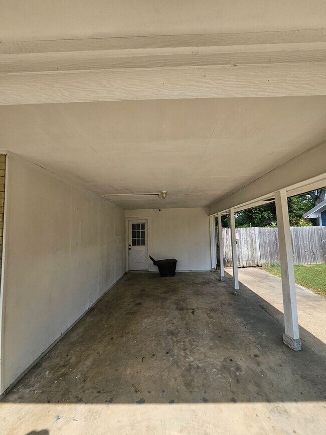 Building Photo - 1778 Byron Drive