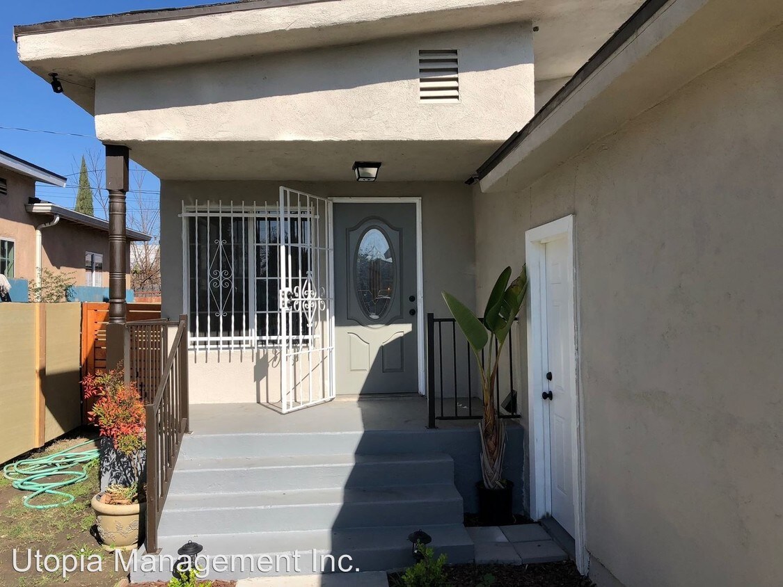 Primary Photo - 2063 E Nord St